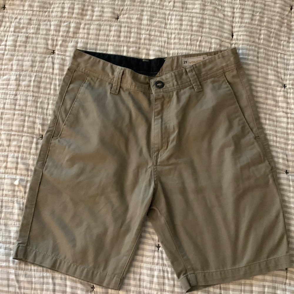 Volcom Men’s shorts size 29
